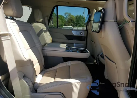 2019 Lincoln Navigator Reserve из США, поврежденный, VIN 5LMJJ2LTXKEL09234